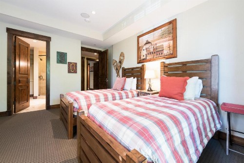 Silver Star #04 - 6 Bed Cottage - image 5