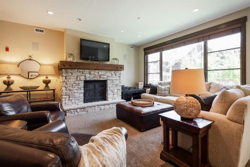 Silver Star #2101 - 3 Bed Condo