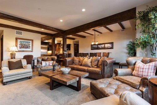 Silver Star #2202 - 3 Bed Condo - image 16