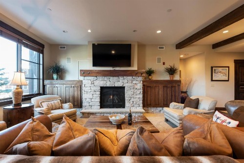 Silver Star #2202 - 3 Bed Condo - image 18