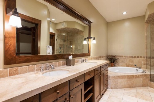 Silver Star #2202 - 3 Bed Condo - image 23
