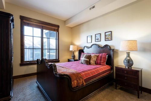 Silver Star #2202 - 3 Bed Condo - image 24
