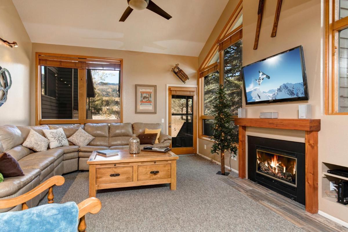 3661 North Navajo Trail Townhouse Unit 69 - image 6