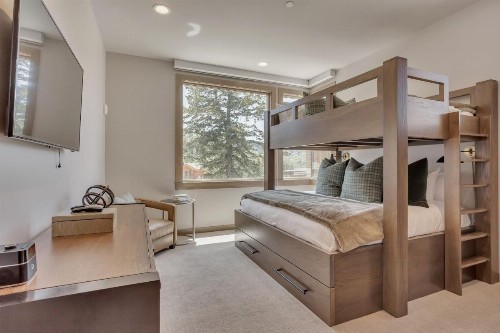 Stein Eriksen Residences - image 38