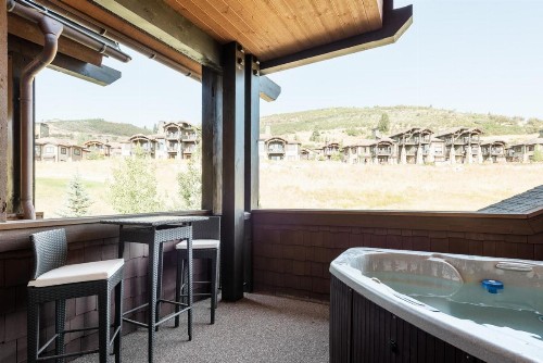 Juniper Landing 106 - 2 Bed - image 3