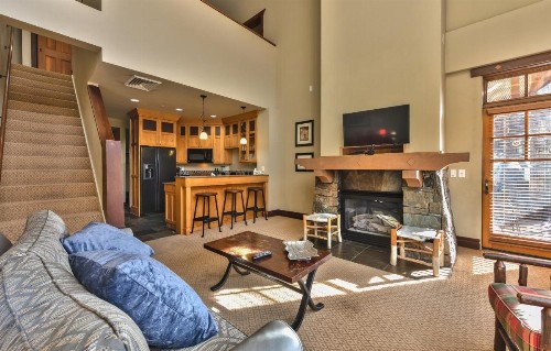 Miners Club 3 Bedroom Loft by Canyons Village Rentals MC10A - image 4