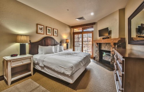 Miners Club 3 Bedroom Loft by Canyons Village Rentals MC10A - image 9