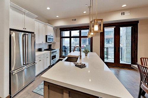 3793 Blackstone Drive Condo Unit 1G - image 9