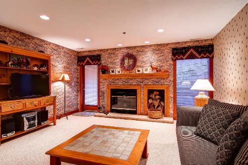 Silver Cliff Village 103 by Park City Lodging