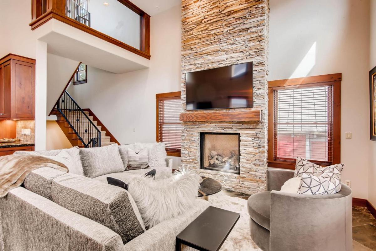 High Peak on Park Ave. by Park City Lodging - image 6
