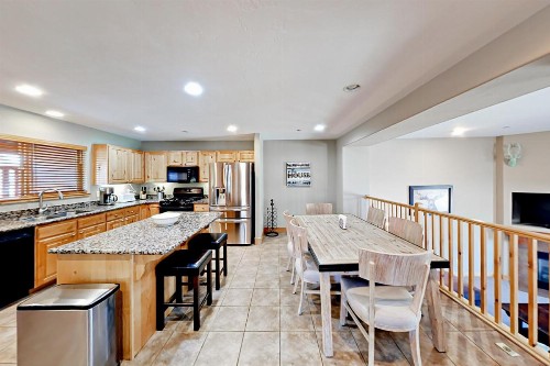 Bear Hollow Village - image 8