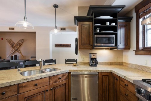 Silver Star #603 - 3 Bed Condo w spa - image 15