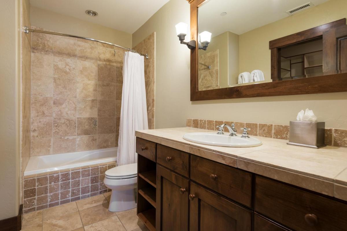 Silver Star #603 - 3 Bed Condo w spa - image 7