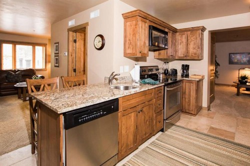Jupiter Inn by Identity Properties - image 8