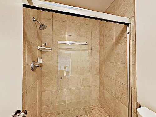 New Listing! Ski Basecamp With Hot Tub Walk To Lift Townhouse - image 11