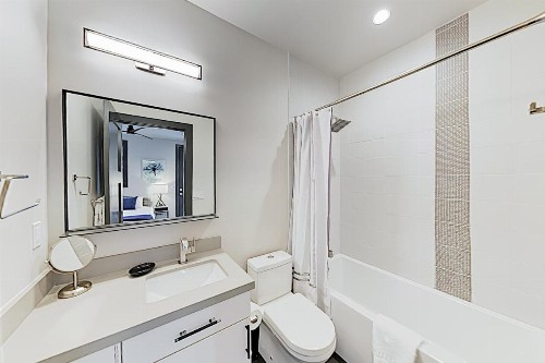 Brand-New Home with Private Hot Tub Walk to Lift! home - image 10