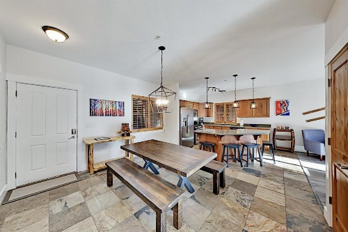 5569OSLZ condo