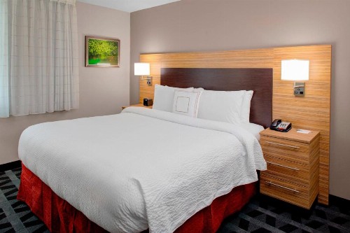 TownePlace Suites by Marriott Parkersburg - image 12