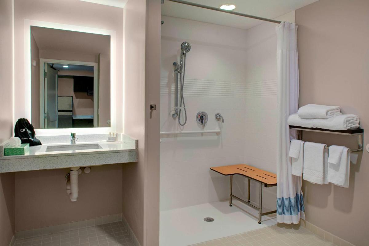 TownePlace Suites by Marriott Parkersburg - image 3