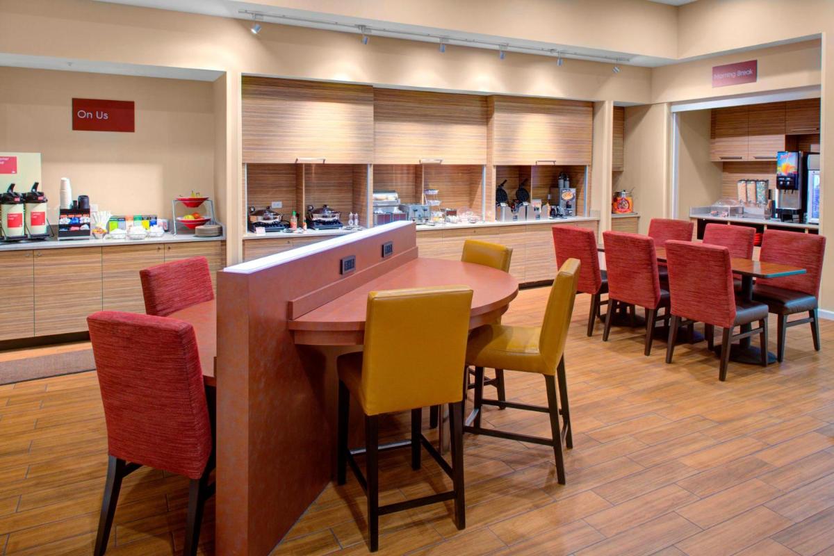 TownePlace Suites by Marriott Parkersburg - image 6