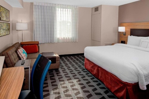 TownePlace Suites by Marriott Parkersburg - image 7