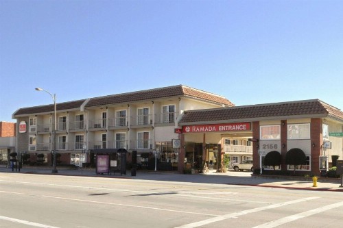 Ramada by Wyndham Pasadena - image 1