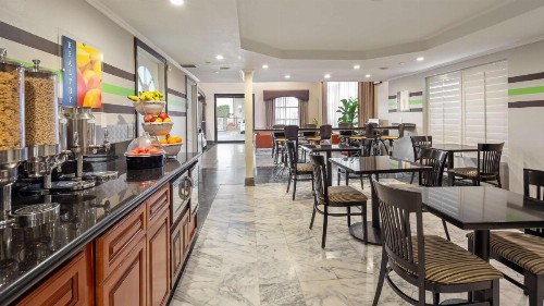 Best Western Pasadena Royale Inn & Suites - image 11