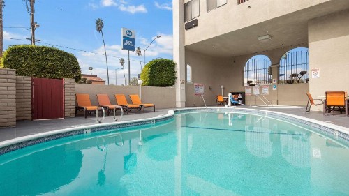 Best Western Pasadena Royale Inn & Suites - image 12
