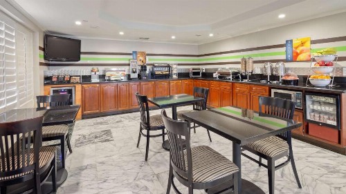 Best Western Pasadena Royale Inn & Suites - image 18