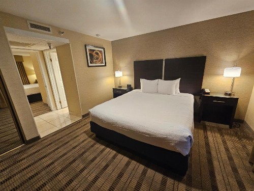 Best Western Pasadena Royale Inn & Suites - image 21