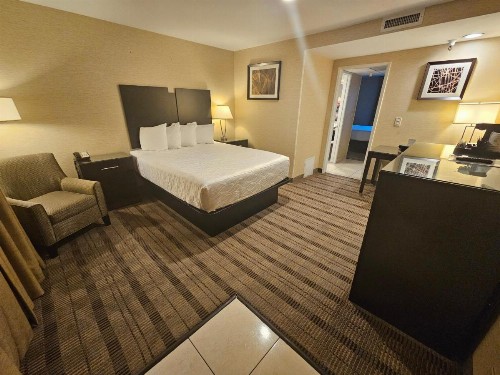 Best Western Pasadena Royale Inn & Suites - image 23