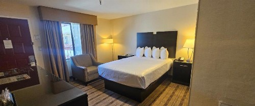 Best Western Pasadena Royale Inn & Suites - image 24