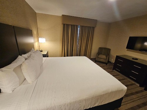 Best Western Pasadena Royale Inn & Suites - image 35