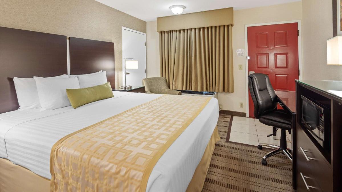 Best Western Pasadena Royale Inn & Suites - image 4