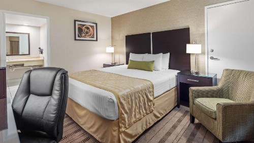Best Western Pasadena Royale Inn & Suites - image 6