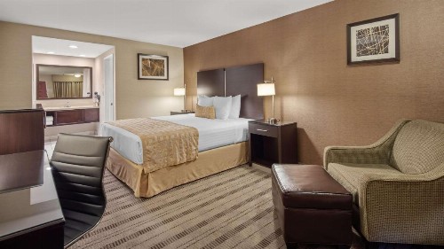 Best Western Pasadena Royale Inn & Suites - image 7