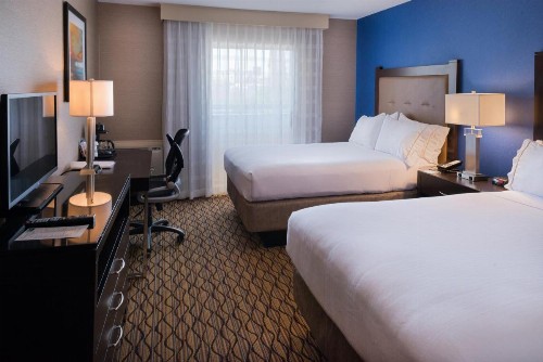 Holiday Inn Express Hotel & Suites Pasadena-Colorado Boulevard an IHG Hotel - image 12