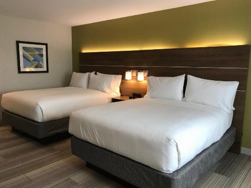 Holiday Inn Express Hotel & Suites Pasadena-Colorado Boulevard an IHG Hotel - image 50