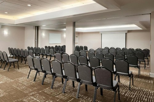 Courtyard by Marriott Los Angeles Pasadena Old Town - image 49