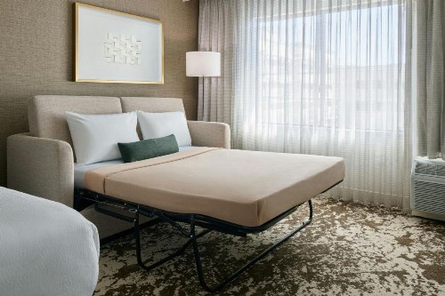 Courtyard by Marriott Los Angeles Pasadena Old Town - image 5