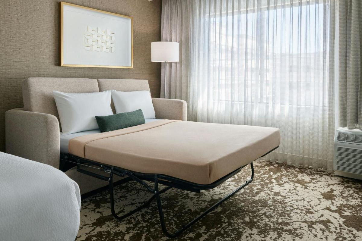 Courtyard by Marriott Los Angeles Pasadena Old Town - image 5