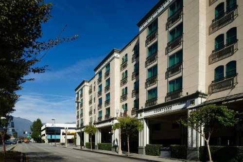 Courtyard by Marriott Los Angeles Pasadena Old Town - image 7