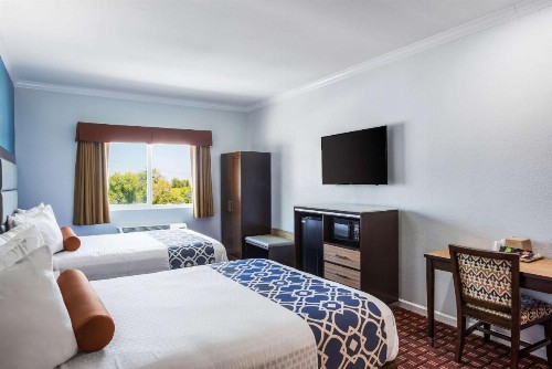 Rodeway Inn & Suites - Pasadena - image 10