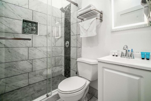 Rodeway Inn & Suites - Pasadena - image 2