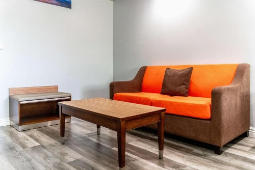Rodeway Inn & Suites - Pasadena - image 3