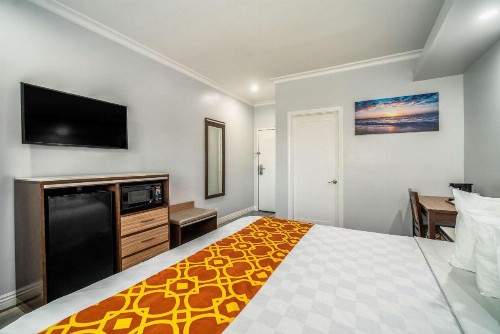 Rodeway Inn & Suites - Pasadena - image 7