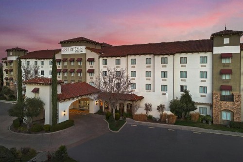 Courtyard by Marriott Paso Robles - image 1
