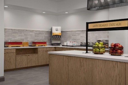 Hampton Inn & Suites Paso Robles - image 11