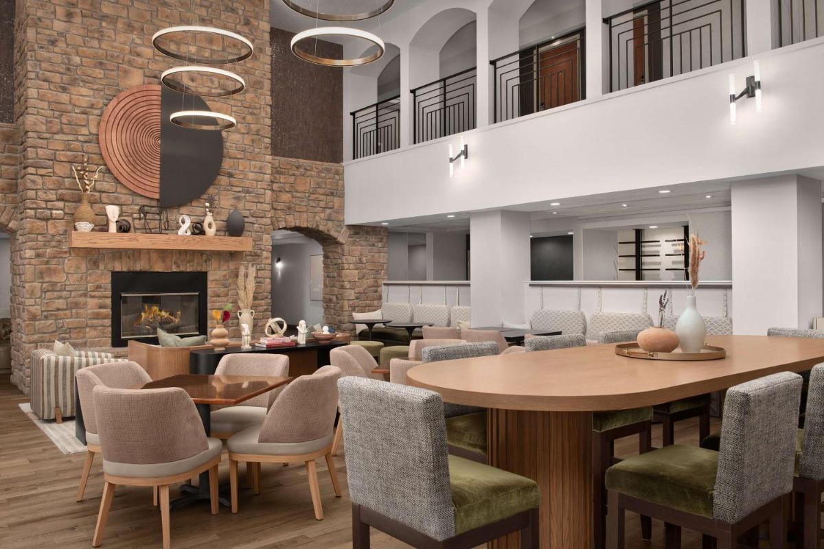 Hampton Inn & Suites Paso Robles - image 3