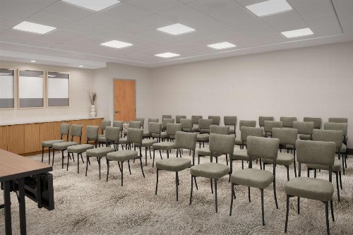 Hampton Inn & Suites Paso Robles - image 33